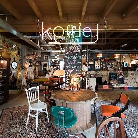 At Yetty's Place Vintage Eindhoven