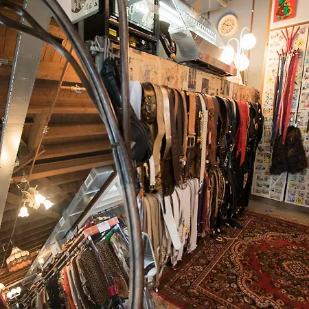 At Yetty's Place Vintage 호텔